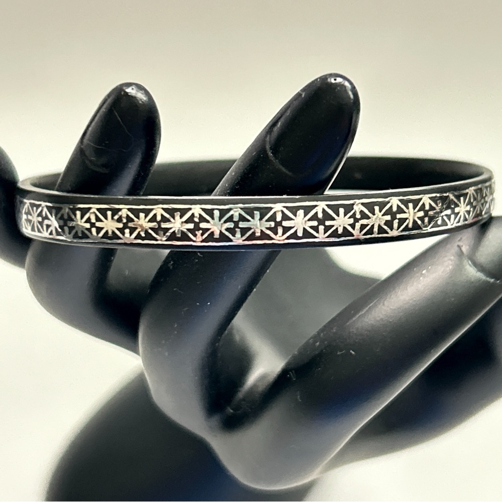 Bidri Handcrafted Black Pure Silver Bangle Bracelet